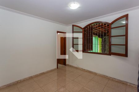 Casa à venda com 200m², 3 quartos e 3 vagasQuarto 3 - Suíte