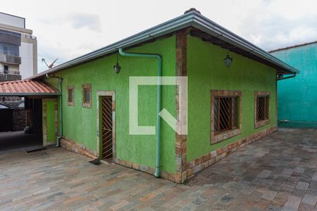 Casa à venda com 200m², 3 quartos e 3 vagasQuintal