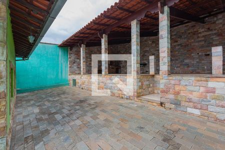 Casa à venda com 200m², 3 quartos e 3 vagasQuintal