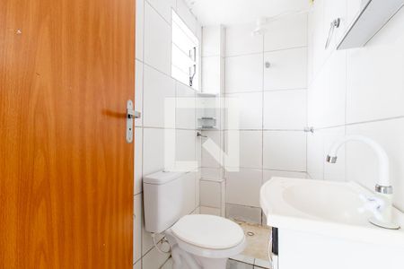 Banheiro Social de kitnet/studio para alugar com 1 quarto, 20m² em Cruzeiro, São José dos Pinhais