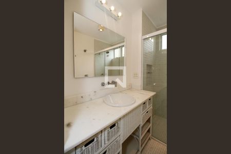 Apartamento à venda com 170m², 3 quartos e 1 vagaBanheiro da Suíte