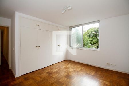 Apartamento à venda com 170m², 3 quartos e 1 vagaSuíte