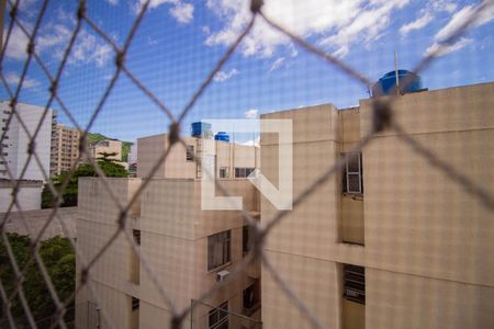 Apartamento para alugar com 66m², 2 quartos e 1 vaga Apartamento para alugar com 66m², 2 quartos e 1 vagaVista da Área de Serviço