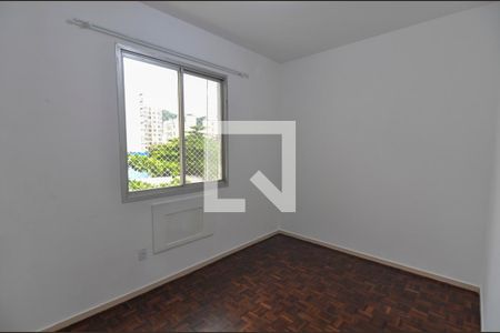 Quarto 1 de apartamento para alugar com 2 quartos, 66m² em Grajaú, Rio de Janeiro