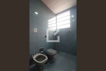 Casa de condomínio à venda com 180m², 5 quartos e NaN vagasBanheiro Social 1