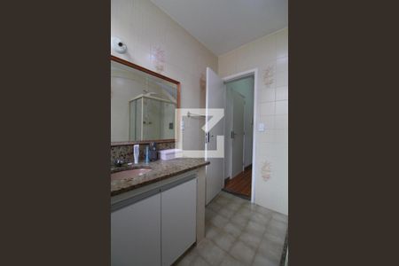 Casa de condomínio à venda com 180m², 5 quartos e NaN vagasBanheiro social 2