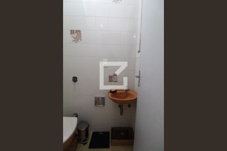 Casa de condomínio à venda com 180m², 5 quartos e NaN vagasBanheiro de serviço