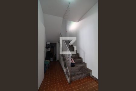 Casa de condomínio à venda com 180m², 5 quartos e NaN vagasEscada