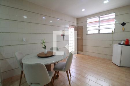 Casa de condomínio à venda com 180m², 5 quartos e NaN vagasCozinha