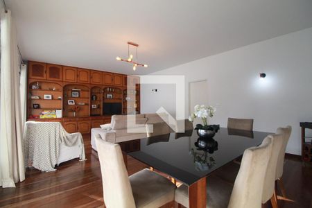 Sala de casa de condomínio à venda com 5 quartos, 180m² em Anil, Rio de Janeiro