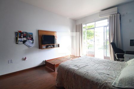 Casa de condomínio à venda com 180m², 5 quartos e NaN vagasQuarto 2