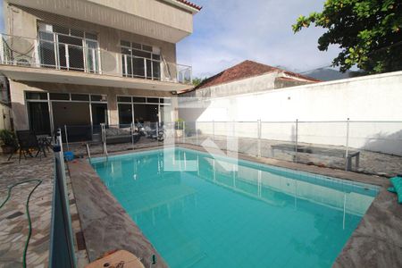 Casa de condomínio à venda com 180m², 5 quartos e NaN vagasÁrea externa - piscina