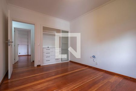 Apartamento à venda com 130m², 3 quartos e 2 vagasQuarto 2