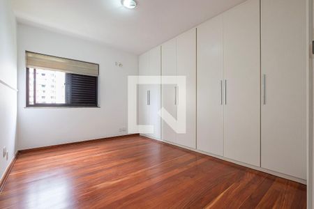 Suíte de apartamento à venda com 3 quartos, 135m² em Vila Madalena, São Paulo