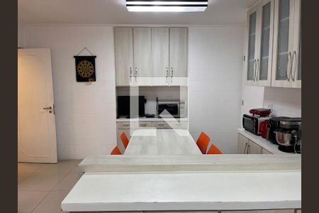 Apartamento à venda com 190m², 3 quartos e 3 vagasCozinha