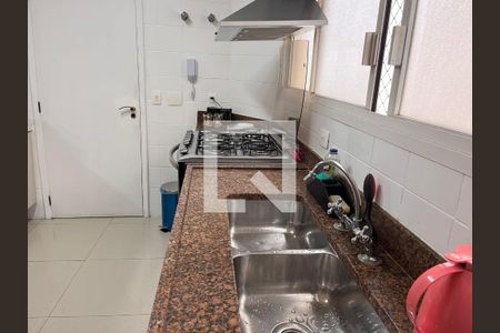 Apartamento à venda com 190m², 3 quartos e 3 vagasCozinha