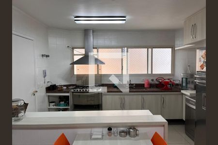 Cozinha de apartamento para alugar com 3 quartos, 190m² em Perdizes, São Paulo