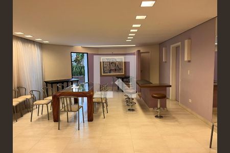 Apartamento à venda com 190m², 3 quartos e 3 vagasÁrea comum - Salão de festas