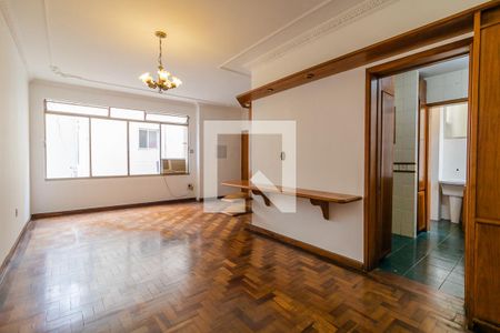 Apartamento para alugar com 92m², 3 quartos e sem vaga Apartamento para alugar com 92m², 3 quartos e sem vagaSala