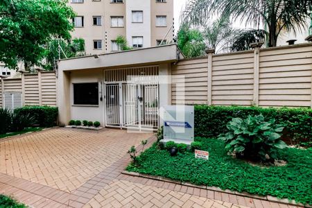 Fachada e portaria de apartamento para alugar com 2 quartos, 42m² em Vila Andrade, São Paulo