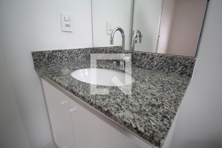 Apartamento para alugar com 68m², 2 quartos e 1 vagaBanheiro da Suite 1