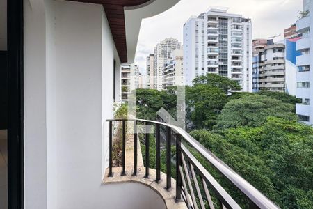 Sacada de apartamento para alugar com 3 quartos, 156m² em Vila Nova Conceição, São Paulo