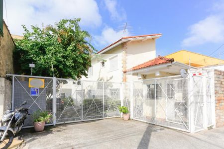 Casa à venda com 75m², 2 quartos e 1 vagaFachada