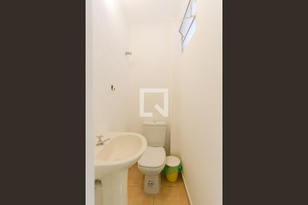 Casa à venda com 75m², 2 quartos e 1 vagaLavabo