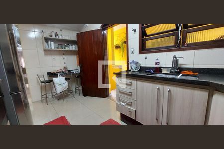 Casa à venda com 260m², 3 quartos e 6 vagasCozinha