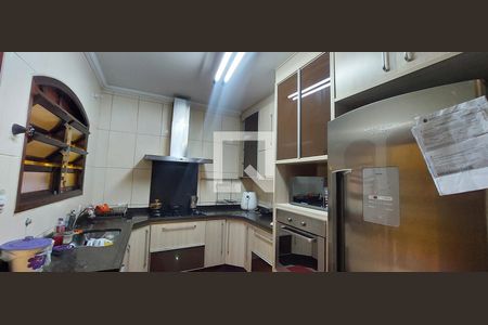 Casa à venda com 260m², 3 quartos e 6 vagasCozinha