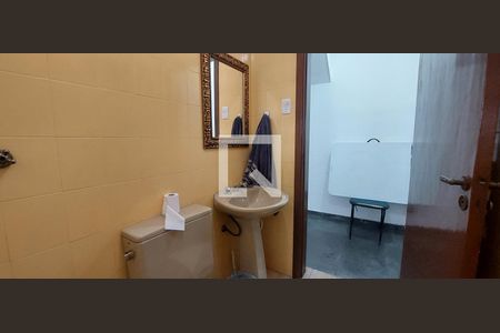 Casa à venda com 260m², 3 quartos e 6 vagasBanheiro Garagem