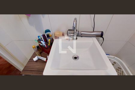 Casa à venda com 260m², 3 quartos e 6 vagasBanheiro Quarto 1 suíte