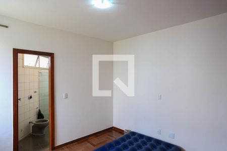 Quarto  de apartamento para alugar com 3 quartos, 90m² em Santa Tereza, Belo Horizonte