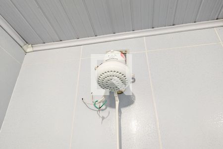 Casa à venda com 200m², 3 quartos e 2 vagas Casa à venda com 200m², 3 quartos e 2 vagasBanheiro da suíte da edícula