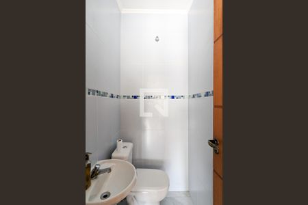 Casa à venda com 200m², 3 quartos e 2 vagas Casa à venda com 200m², 3 quartos e 2 vagasLavabo da churrasqueira