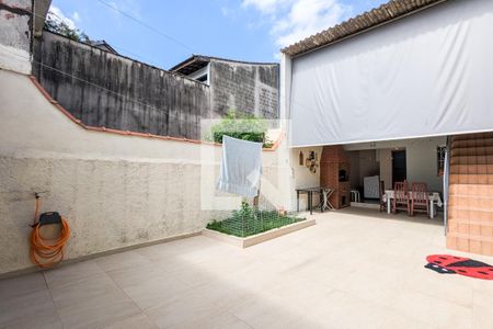 Casa à venda com 200m², 3 quartos e 2 vagas Casa à venda com 200m², 3 quartos e 2 vagasChurrasqueira