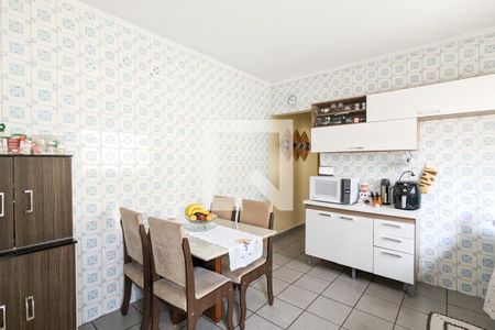 Casa à venda com 200m², 3 quartos e 2 vagas Casa à venda com 200m², 3 quartos e 2 vagasCozinha