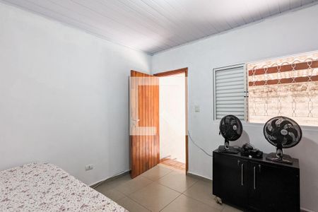 Casa à venda com 200m², 3 quartos e 2 vagas Casa à venda com 200m², 3 quartos e 2 vagasQuarto da suíte da edícula