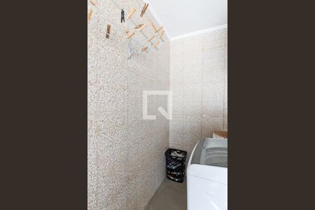 Casa à venda com 200m², 3 quartos e 2 vagas Casa à venda com 200m², 3 quartos e 2 vagasÁrea de serviço