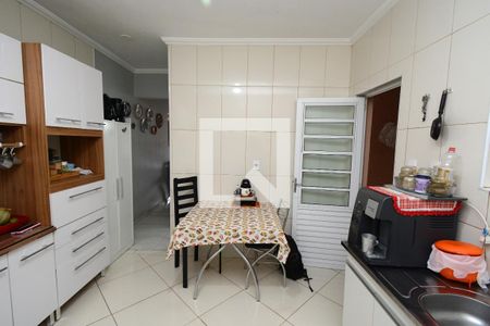 Casa à venda com 148m², 4 quartos e 2 vagasCozinha