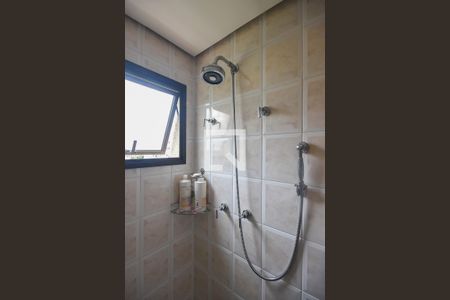 Apartamento à venda com 135m², 3 quartos e 3 vagasChuveiro do Banheiro da Suíte 3
