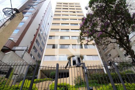 Apartamento para alugar com 45m², 1 quarto e 1 vagaFachada