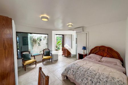 Sala/Quarto de casa de condomínio para alugar com 2 quartos, 150m² em Copacabana, Rio de Janeiro