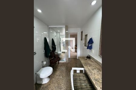 Banheiro de apartamento para alugar com 1 quarto, 150m² em Copacabana, Rio de Janeiro