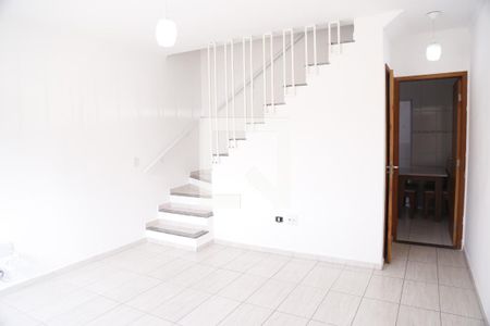 Sala de casa para alugar com 2 quartos, 68m² em Jardim Cidade Pirituba, São Paulo