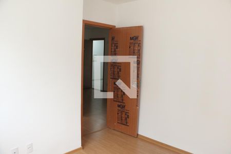 quarto 01 de apartamento para alugar com 2 quartos, 44m² em Jardim Alvorada, Nova Iguaçu