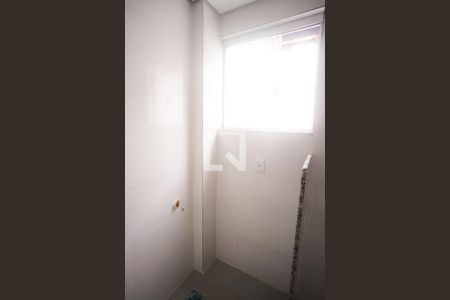 Área de Serviço de apartamento para alugar com 2 quartos, 55m² em Santa Mônica, Belo Horizonte