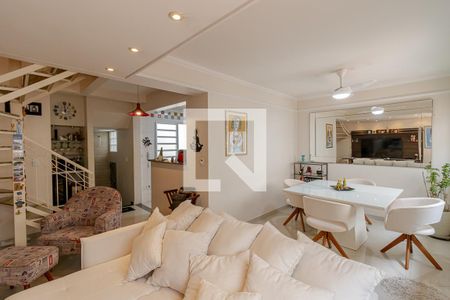 Casa de condomínio à venda com 140m², 3 quartos e 2 vagas Casa de condomínio à venda com 140m², 3 quartos e 2 vagasSala