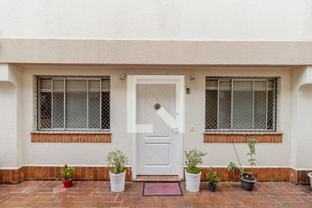 Casa de condomínio à venda com 140m², 3 quartos e 2 vagas Casa de condomínio à venda com 140m², 3 quartos e 2 vagasFachada da Casa