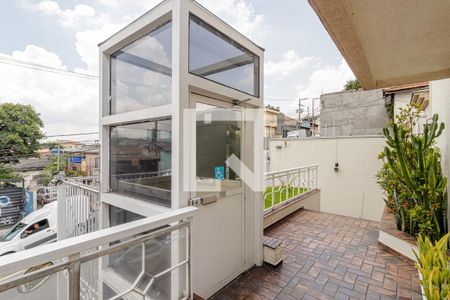 Casa de condomínio à venda com 140m², 3 quartos e 2 vagas Casa de condomínio à venda com 140m², 3 quartos e 2 vagasElevador de Acessibilidade